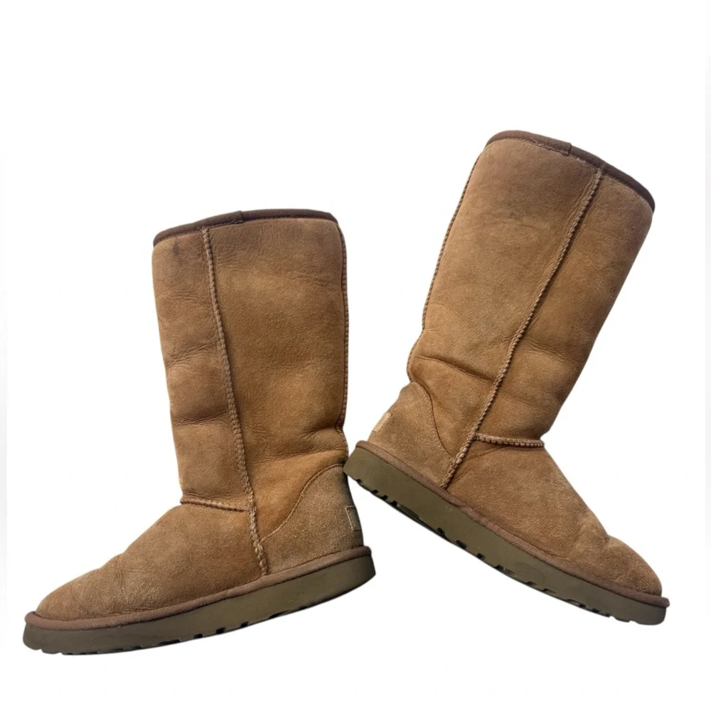 UGG Women's Classic Tall Winter Boot Size 6 - Chestnut Brown